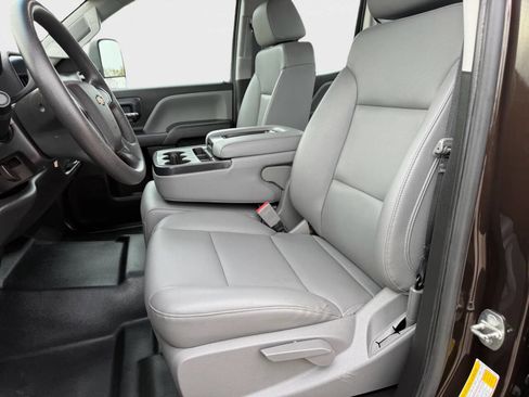 Used 2019 Chevrolet Silverado 2500 W/T image 7