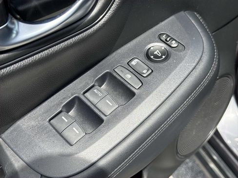 Used 2023 Honda HR-V LX image 22