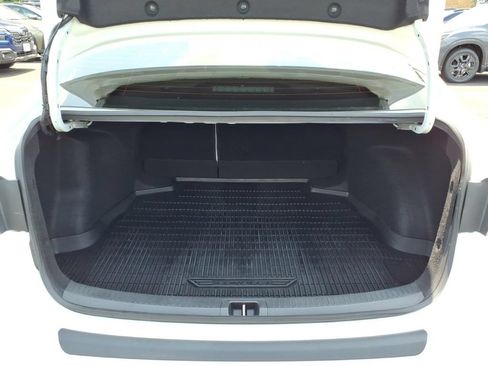 Used 2021 Toyota Corolla LE FWD image 17