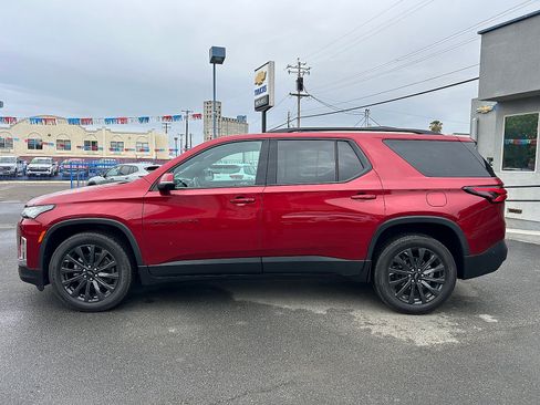 Used 2023 Chevrolet Traverse RS FWD image 6