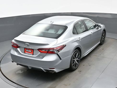 Used 2024 Toyota Camry SE image 39