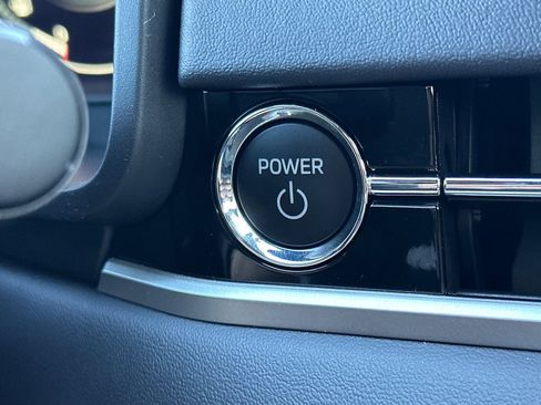 New 2025 Mitsubishi Outlander SEL image 22