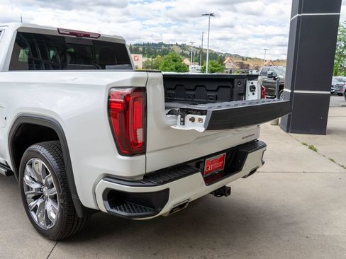 Used 2023 GMC Sierra 1500 Denali w/ Denali Reserve Package AWD/4WD image 35