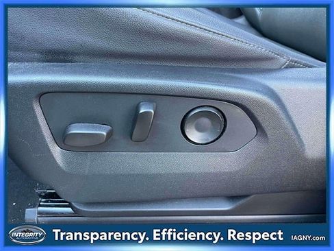 Used 2022 Chevrolet Tahoe LT w/ Luxury Package image 19