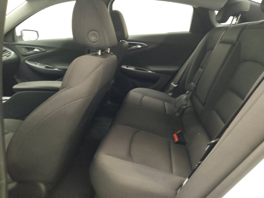 Used 2025 Chevrolet Malibu LT FWD image 18