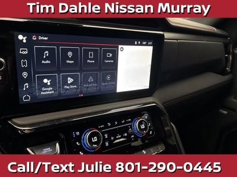 Used 2023 GMC Sierra 1500 AT4 w/ Technology Package AWD/4WD image 28