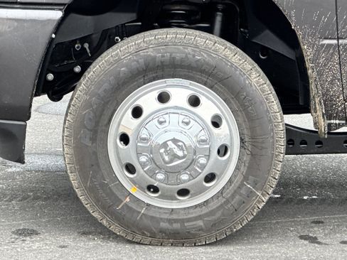 New 2026 RAM 3500 Laramie w/ Max Tow Package image 24