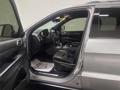 Used 2018 Jeep Grand Cherokee Limited image 9