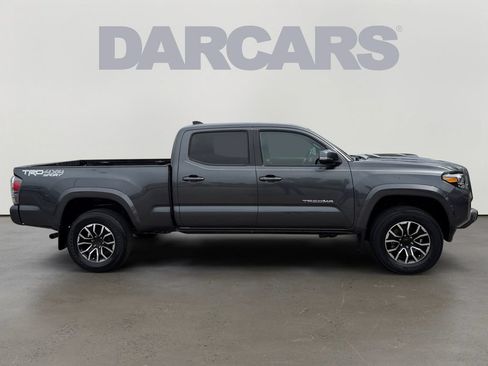 Used 2021 Toyota Tacoma TRD Sport AWD/4WD image 8