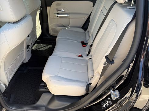 New 2026 Mercedes-Benz GLB 250 4MATIC image 11