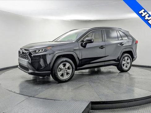 Used 2020 Toyota RAV4 LE w/ Phone Cable & Charge Package image 2