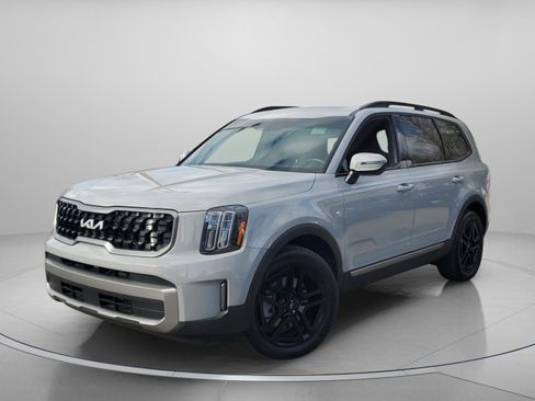 Used 2023 Kia Telluride EX X-Line image 2