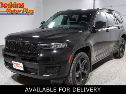 Used 2023 Jeep Grand Cherokee L Laredo