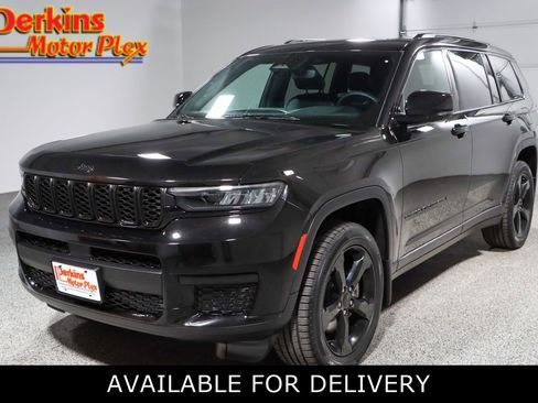 Used 2023 Jeep Grand Cherokee L Laredo AWD/4WD image 1
