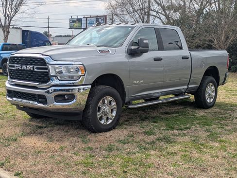 Used 2024 RAM 2500 Big Horn image 8