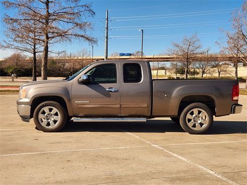 Used 2011 GMC Sierra 1500 SLE w/ Power Tech Package image 4