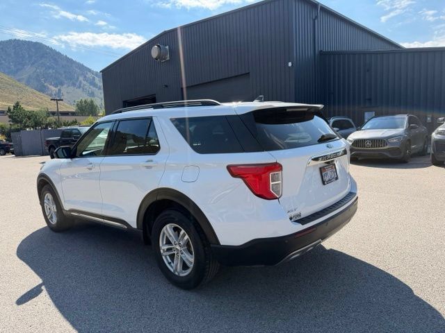 Used 2023 Ford Explorer XLT w/ Equipment Group 202A AWD/4WD image 12