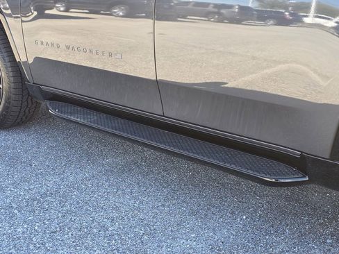 New 2026 Jeep Grand Wagoneer 4WD image 44