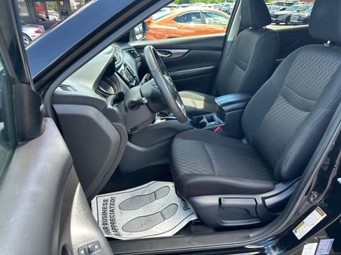 Used 2020 Nissan Rogue S AWD/4WD image 17