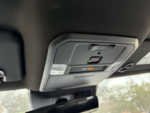 Used 2024 Toyota Tacoma TRD Off-Road image 26