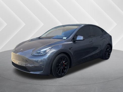 Used 2022 Tesla Model Y Performance image 1