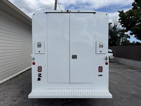 Used 2023 Ford E-350 and Econoline 350 Super Duty w/ Power Windows & Locks Group RWD image 16