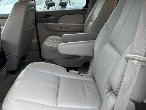 Used 2012 Chevrolet Tahoe LT w/ Luxury Package RWD image 22