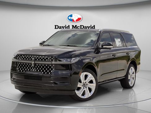 New 2025 Lincoln Navigator Black Label image 1