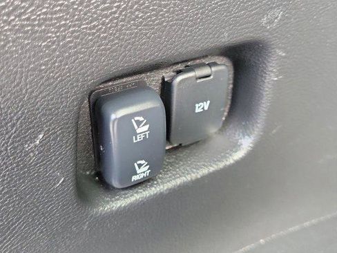 Used 2024 Ford Edge SEL image 9