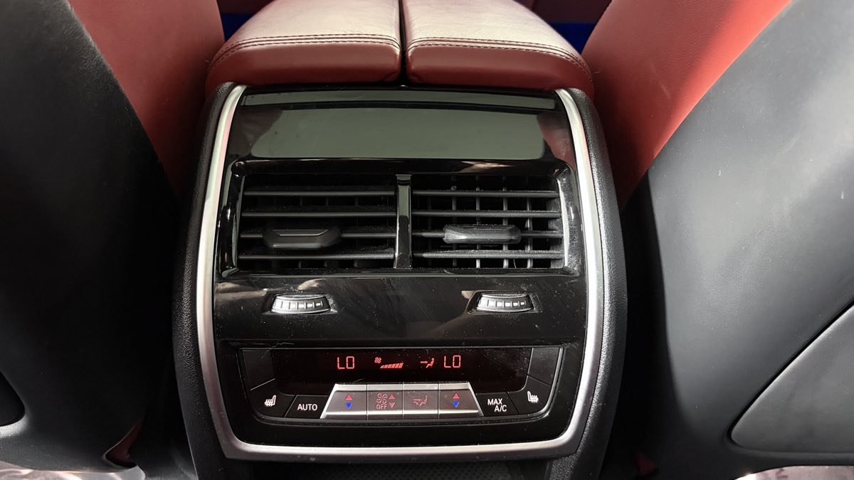 Used 2020 BMW X5 M Competition AWD/4WD image 36