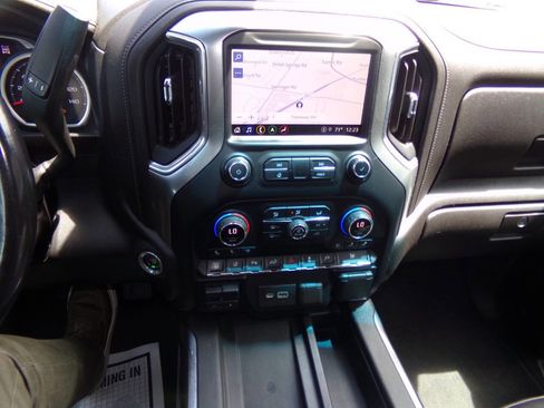 Used 2021 Chevrolet Silverado 3500 LTZ w/ LTZ Convenience Package AWD/4WD image 71