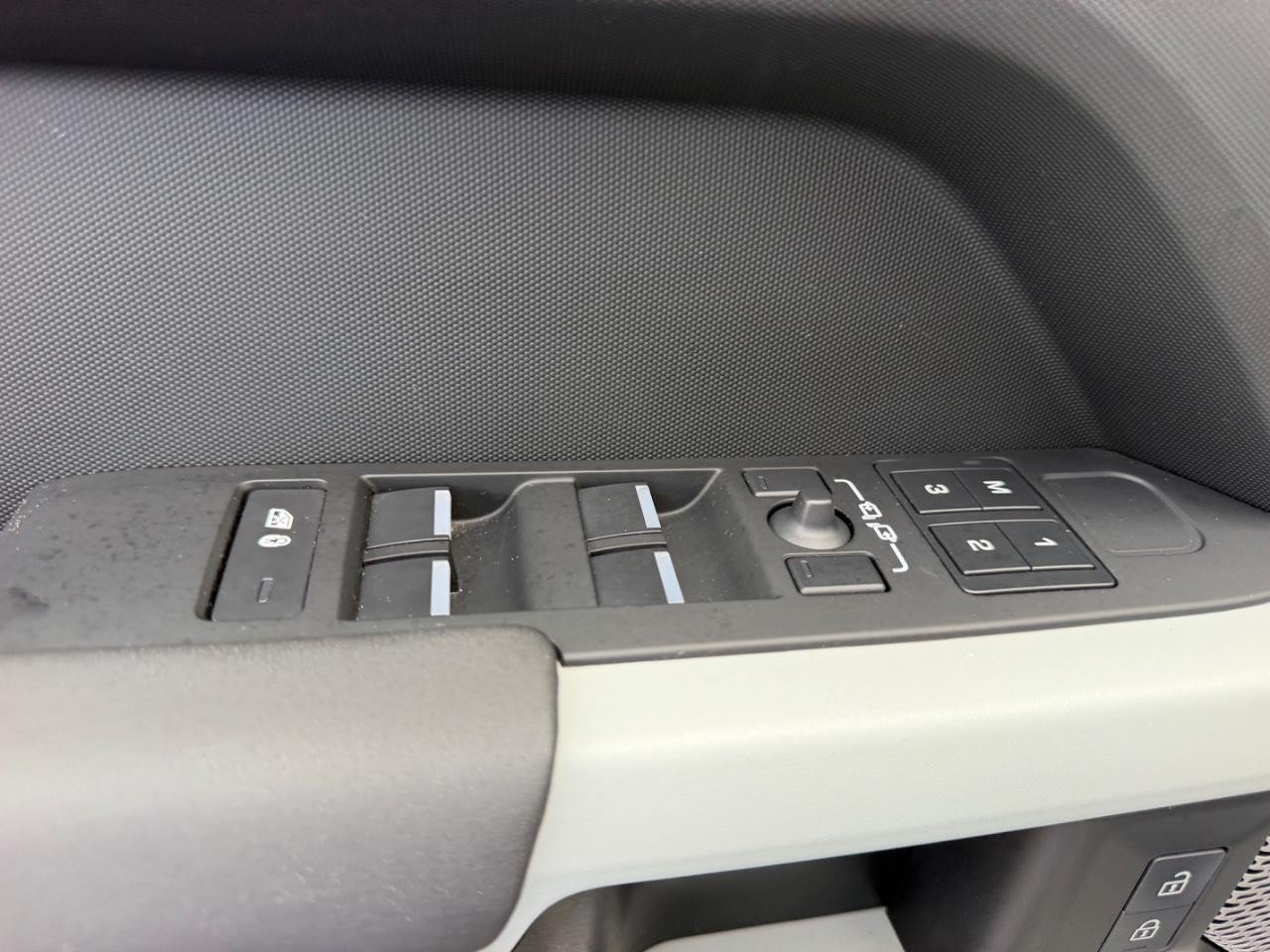 Used 2023 Land Rover Defender 130 S AWD/4WD image 21