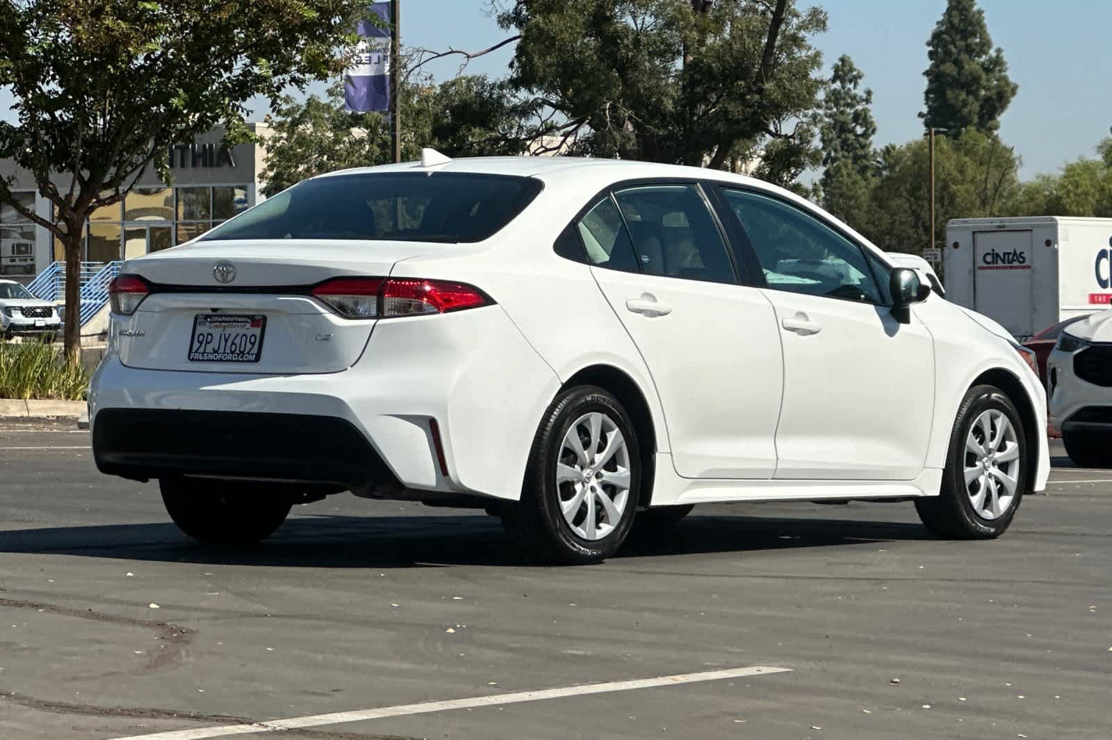 Used 2024 Toyota Corolla LE FWD image 2