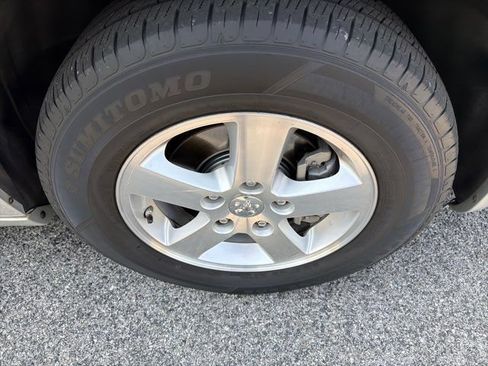 Used 2008 Dodge Grand Caravan SXT FWD image 27