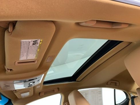 Used 2025 Lexus ES 300h w/ Premium Package image 30