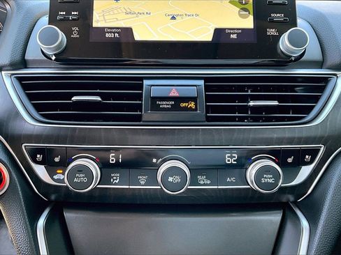 Used 2022 Honda Accord Touring image 19