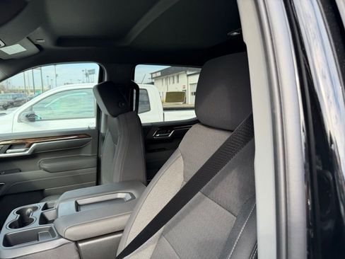 New 2026 GMC Sierra 1500 Elevation image 11