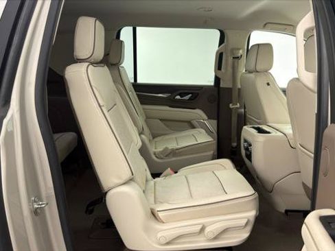 Used 2022 GMC Yukon XL Denali AWD/4WD image 21