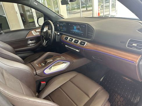 Used 2023 Mercedes-Benz GLS 450 4MATIC image 27