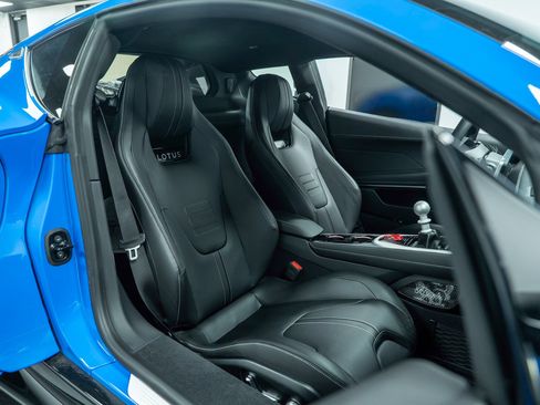 New 2025 Lotus Emira image 40