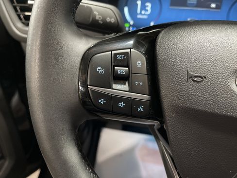 Used 2023 Ford Escape Platinum w/ Premium Technology Package image 20