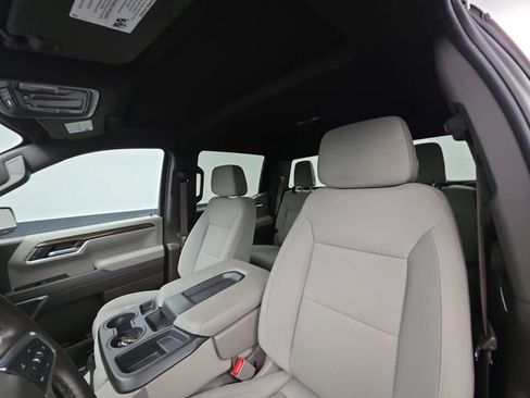 Used 2025 Chevrolet Silverado 1500 LT image 44