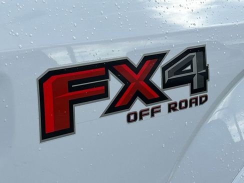 Used 2020 Ford F150 Lariat w/ Equipment Group 501A Mid image 5