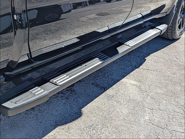 New 2026 Chevrolet Silverado 1500 RST w/ RST All Star Premium Package AWD/4WD image 12