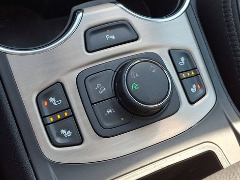 Used 2022 GMC Terrain Denali image 31