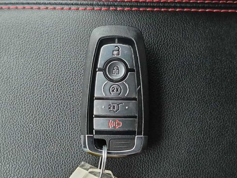 Used 2025 Ford Escape ST-Line w/ Cold Weather Package FWD image 31