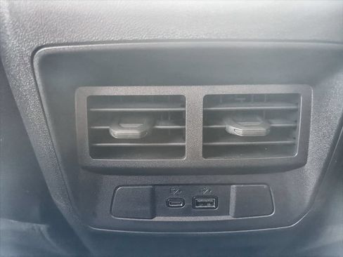 Certified 2025 GMC Canyon Denali AWD/4WD image 22