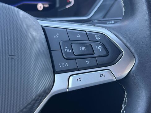 Certified 2023 Volkswagen Tiguan SEL R-Line image 10