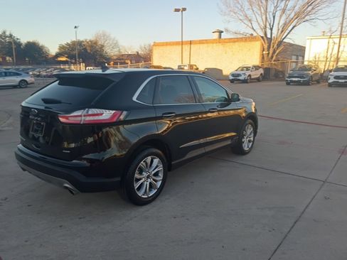 Used 2024 Ford Edge Titanium image 8