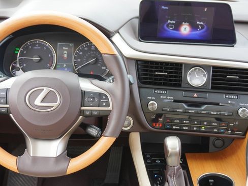 Used 2019 Lexus RX 350 FWD w/ Premium Package image 31